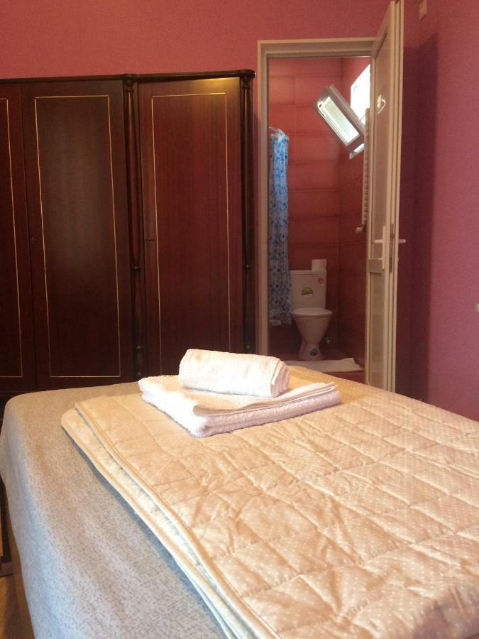 Doors Hotel Kutaisi Exterior foto